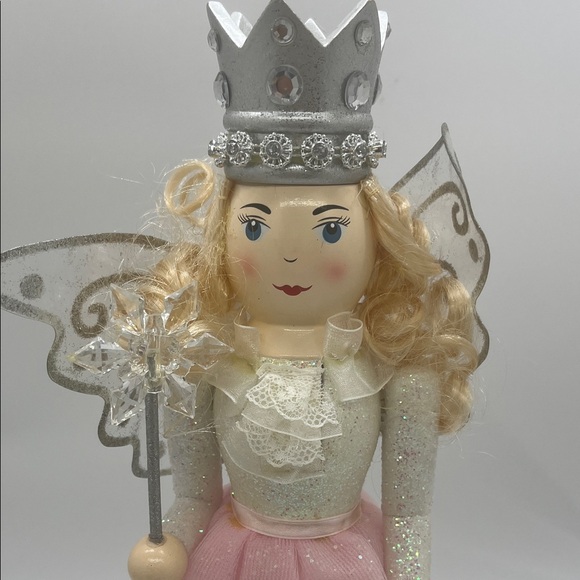 Pink and Silver Fairy Nutcracker - Picture 6 of 7